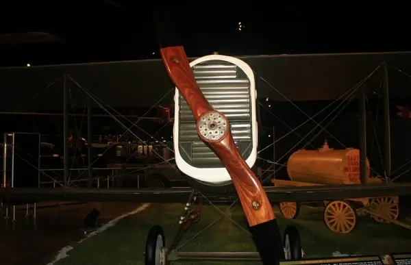 dh 4 air service workhorse