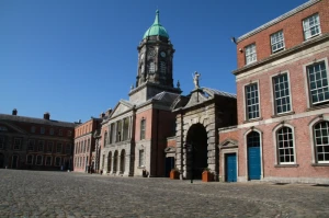 dublin castle courtyard building