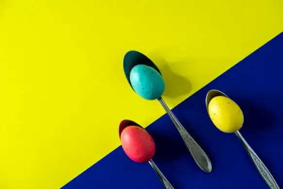 easter backdrop picture elegant contrast eggs spoons