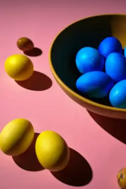 easter decor backdrop picture eggs bowl closeup
