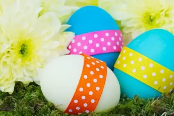 easter eggs and flowers