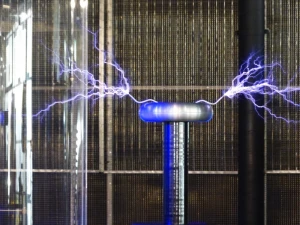 flash tesla coil experiment