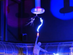 flash tesla coil experiment