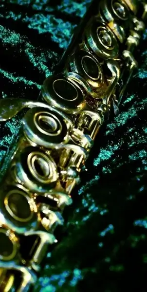 flute ring keys close