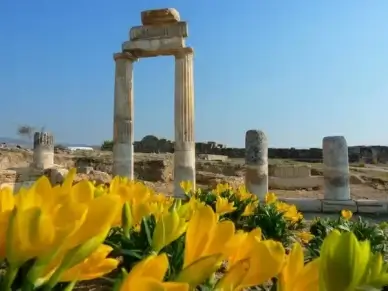hierapolis pamukkale ruin