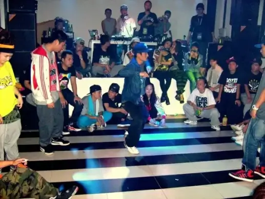 hip hop dancer