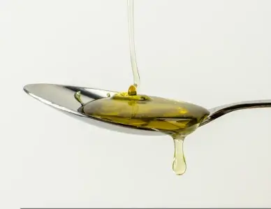honey backdrop picture dynamic closeup spoon droplet