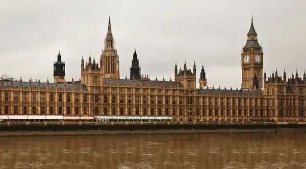 houses of parliament in london