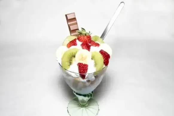 ice banana kiwi