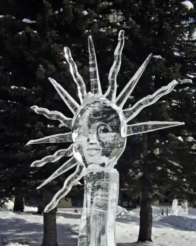 ice carving art lake louise