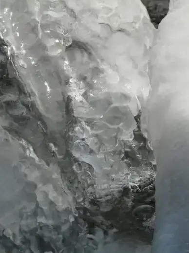 ice icicle frozen