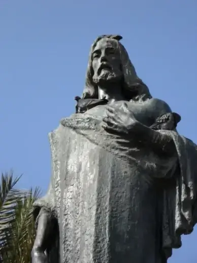 jesus statue fig