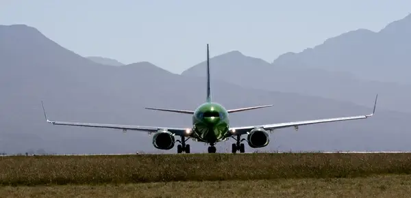 kulula b737 8ld zs zwc