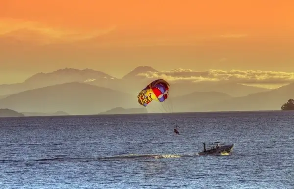 lake taupo new zealand north island