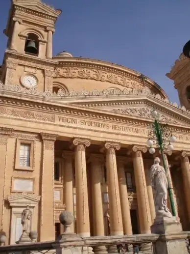 malta cathedral dome