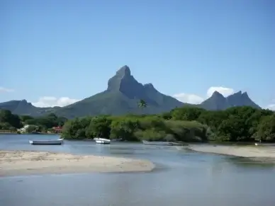 mauritius beach blue