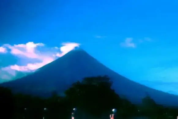 mayon volcano 2
