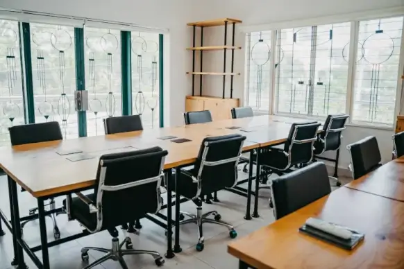 meeting room picture empty quiet