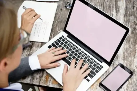 mockup of business woman using laptop