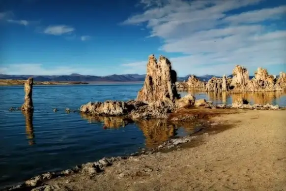 mono lake tufa late sun