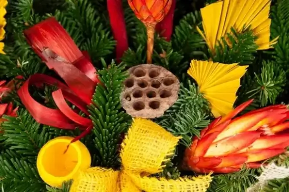 natural christmas decoration