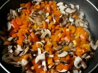 paprika mushrooms pan