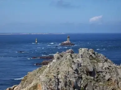 point du raz france sea