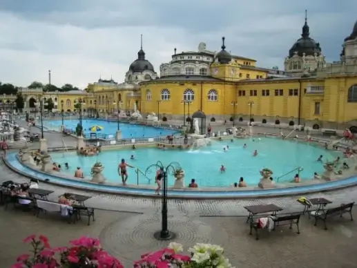pool highdefinition picture