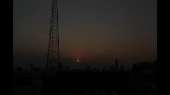 quick clip of sunset on city