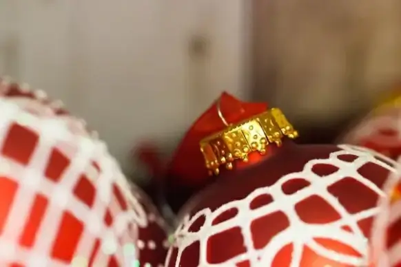 red christmas balls