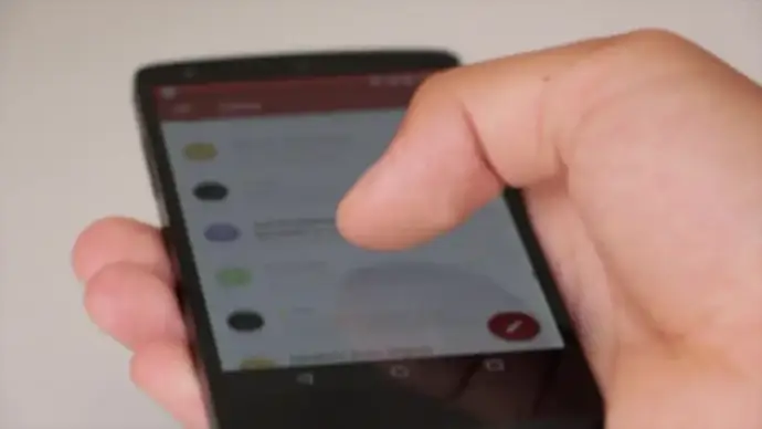 short clip of smartphone scrolling practice
