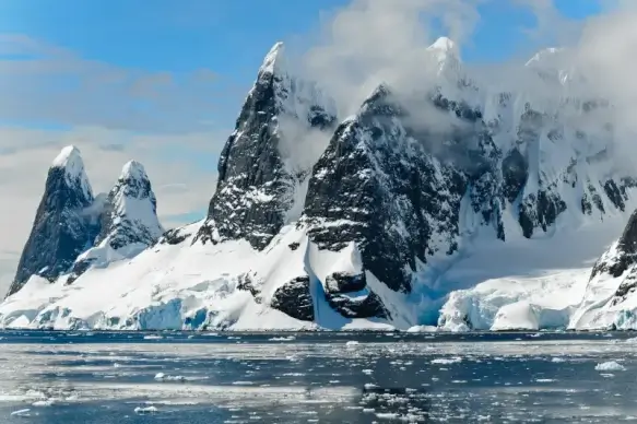 snow mountain scenery picture dynamic realistic 