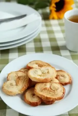 spiral pastry