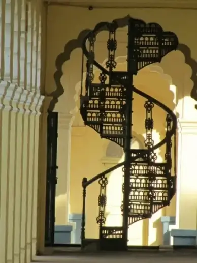 spiral staircase twisted steel grid
