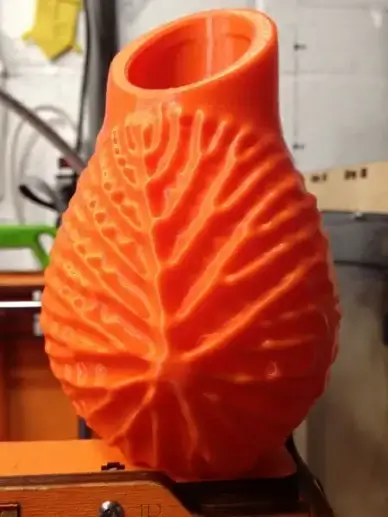 ultimaker print dizingof water lily vase