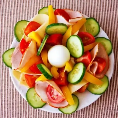 vegetable with ham and egg