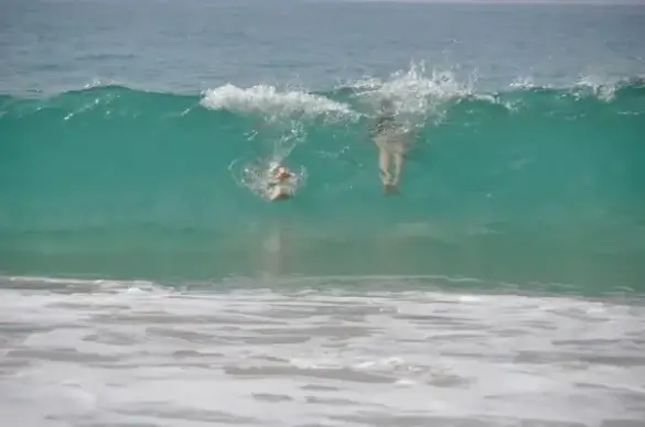 wave