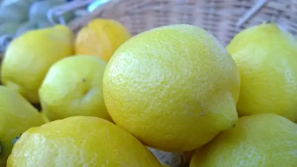 when life gives you lemon photos