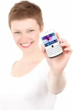 woman showing a cell phone