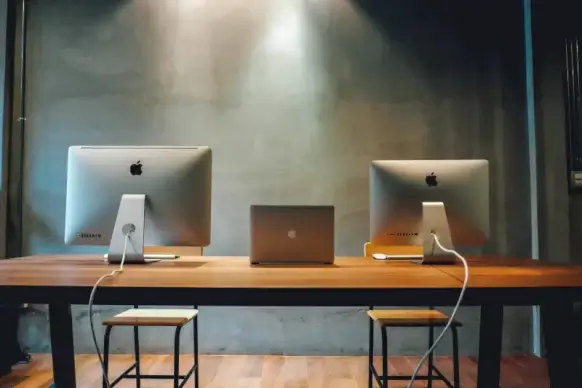 workplace picture simple contrast