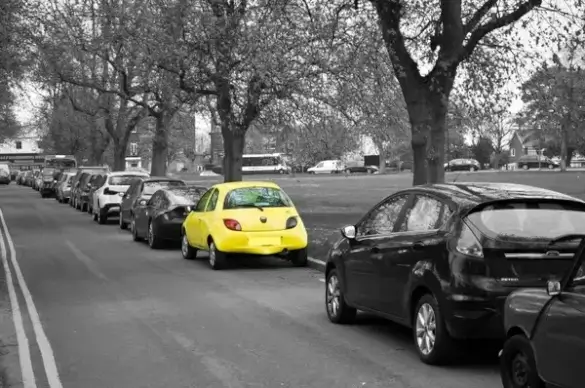 yellow car