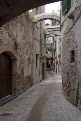 albenga alley old