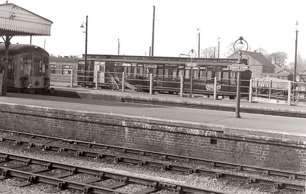 an interesting railway vignette kings lynn 1970