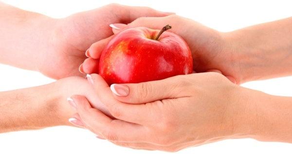 apple and hand 01 hd picture