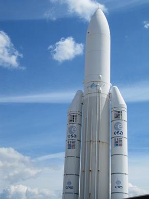 ariane rocket space