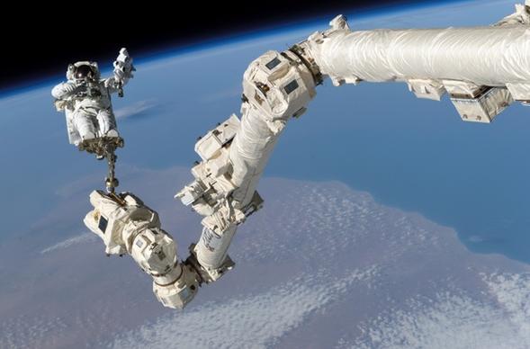 astronaut international space station space walk