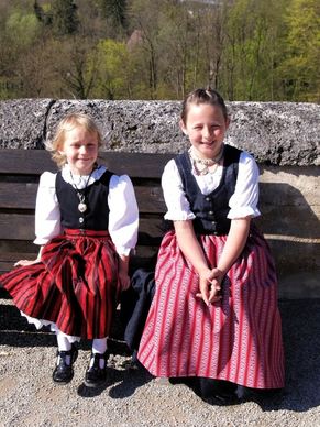 bavarian children girls