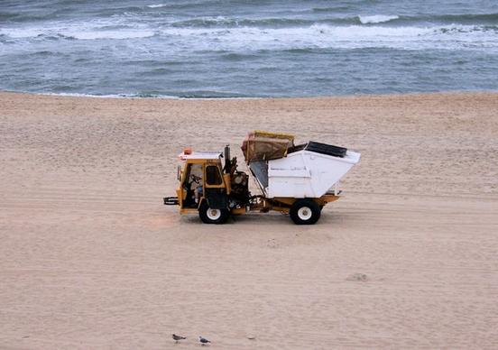 beach sand cleaning truck
