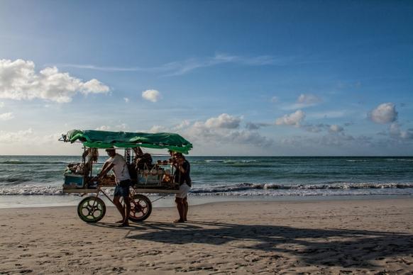 beach vendors cuba