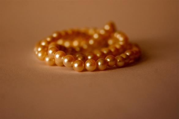 beads jewellery valuable